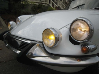 Illustration for article titled 1967 Citroën DS21 Pallas Down On The Alameda Street